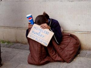 Muslims Feed Hungry Britons